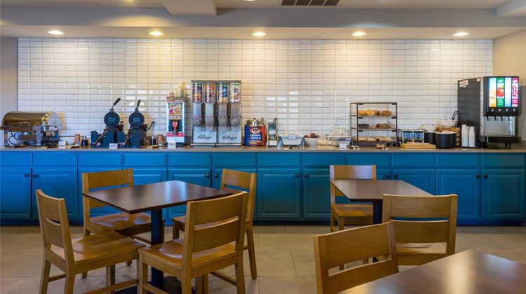 Country Inn & Suites Doswell Kings Dominion Restaurant