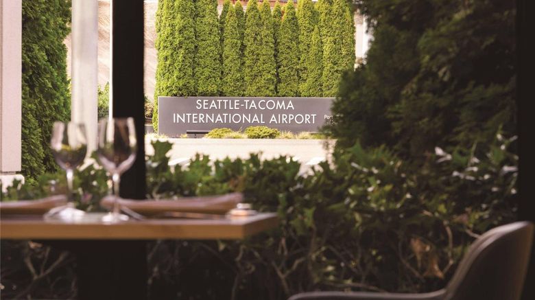 <b>Radisson Hotel Seattle Airport Restaurant</b>. Images powered by <a href="https://iceportal.shijigroup.com/" title="IcePortal" target="_blank">IcePortal</a>.