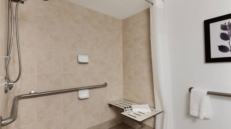 <b>Country Inn & Suites Seattle-Bothell Room</b>. Images powered by <a href="https://iceportal.shijigroup.com/" title="IcePortal" target="_blank">IcePortal</a>.