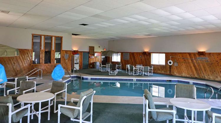 Country Inn & Suites Sparta Pool