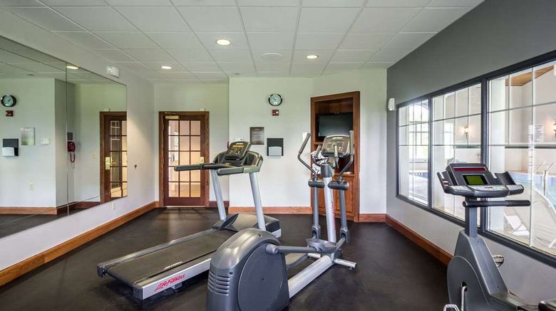 <b>Country Inn & Suites Fond du Lac Health</b>. Images powered by <a href="https://iceportal.shijigroup.com/" title="IcePortal" target="_blank">IcePortal</a>.