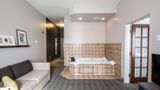Country Inn & Suites Fond du Lac Suite