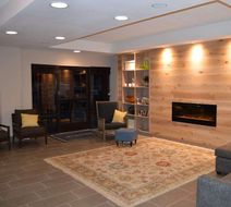 Country Inn & Suites La Crosse, WI Lobby