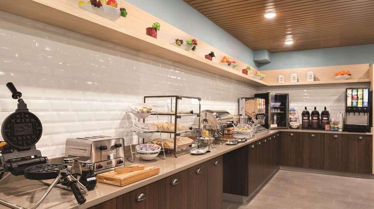 Country Inn & Suites La Crosse, WI Restaurant