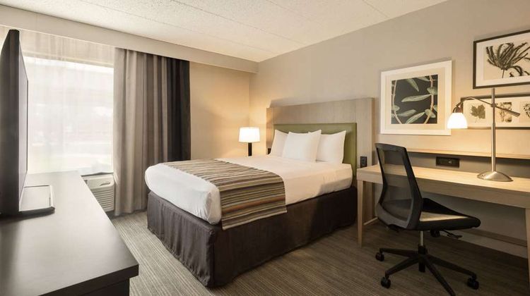 Country Inn & Suites La Crosse, WI Room
