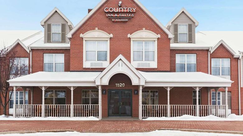 <b>Country Inn & Suites Wausau Exterior</b>. Images powered by <a href="https://iceportal.shijigroup.com/" title="IcePortal" target="_blank">IcePortal</a>.