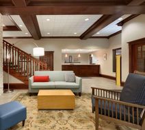 Country Inn & Suites Wausau Lobby