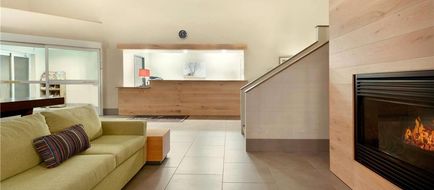 Country Inn & Suites by Radisson Lobby
