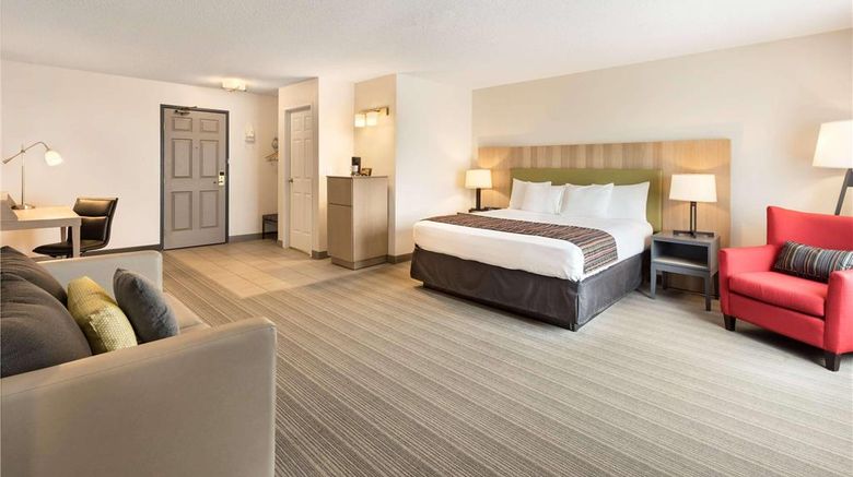 <b>Country Inn & Suites by Radisson Suite</b>. Images powered by <a href="https://iceportal.shijigroup.com/" title="IcePortal" target="_blank">IcePortal</a>.