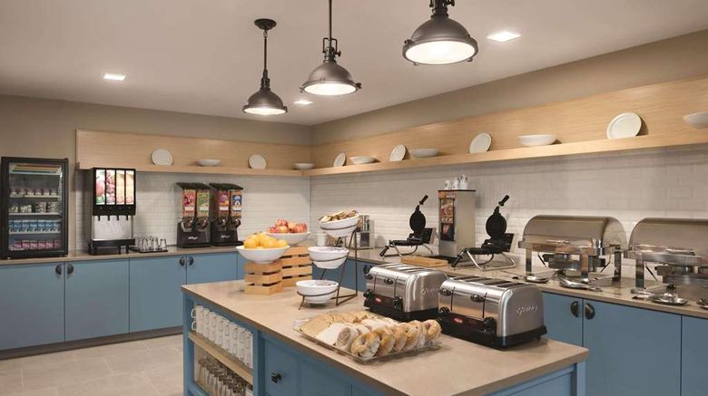 <b>Country Inn & Suites Ft. Atkinson, WI Restaurant</b>. Images powered by <a href="https://iceportal.shijigroup.com/" title="IcePortal" target="_blank">IcePortal</a>.