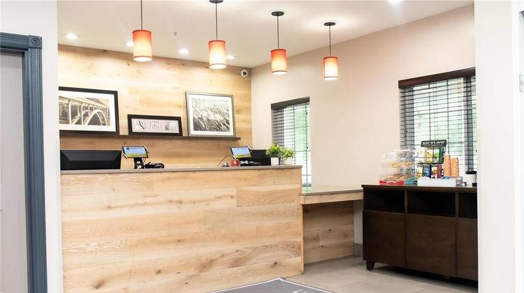 Country Inn & Suites Prairie Du Chien Lobby