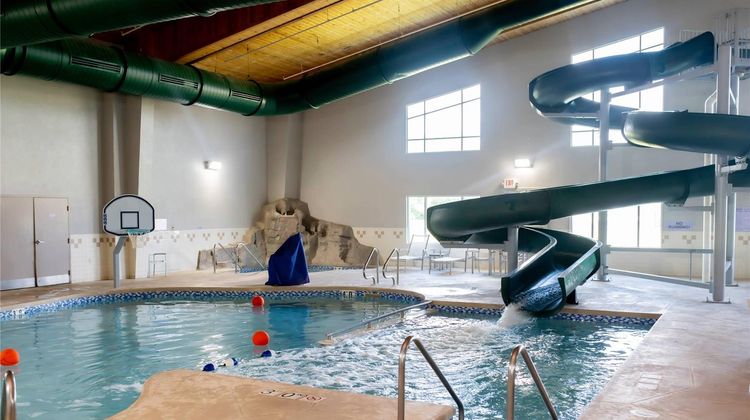 Country Inn & Suites Prairie Du Chien Pool