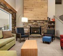 Country Inn & Suites Platteville Lobby
