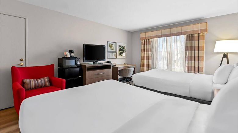 <b>Country Inn & Suites Kenosha Room</b>. Images powered by <a href="https://iceportal.shijigroup.com/" title="IcePortal" target="_blank">IcePortal</a>.
