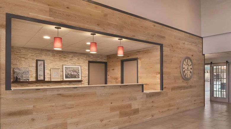 <b>Country Inn & Suites Germantown Lobby</b>. Images powered by <a href="https://iceportal.shijigroup.com/" title="IcePortal" target="_blank">IcePortal</a>.