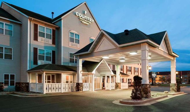 Country Inn & Suites Stevens Point Exterior