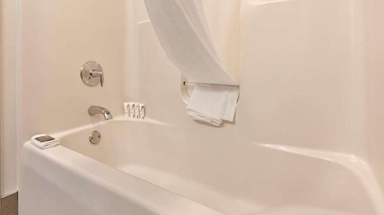 <b>Country Inn & Suites Madison Room</b>. Images powered by <a href="https://iceportal.shijigroup.com/" title="IcePortal" target="_blank">IcePortal</a>.