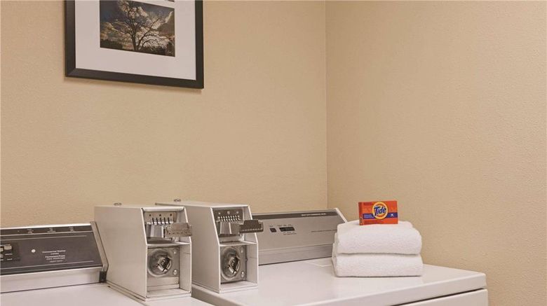 <b>Country Inn & Suites Madison Other</b>. Images powered by <a href="https://iceportal.shijigroup.com/" title="IcePortal" target="_blank">IcePortal</a>.
