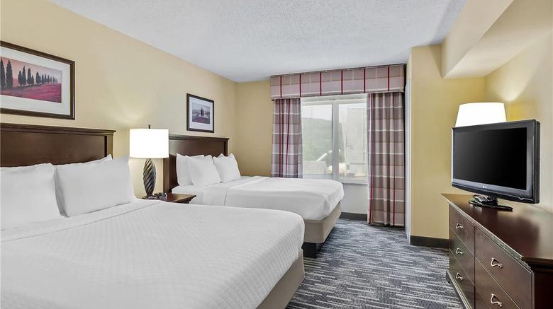 <b>Country Inn & Suites Princeton Suite</b>. Images powered by <a href="https://iceportal.shijigroup.com/" title="IcePortal" target="_blank">IcePortal</a>.