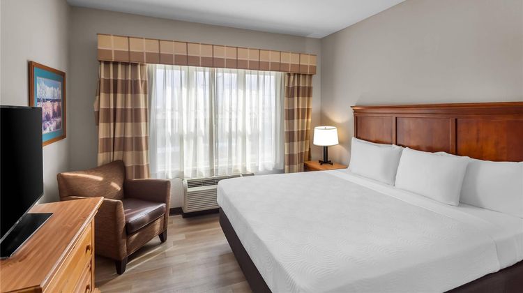 Country Inn & Suites by Radisson Suite