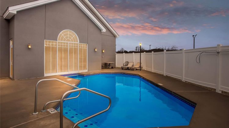 Country Inn & Suites by Radisson Exterior