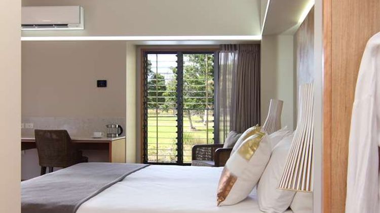 Elements of Byron Suite