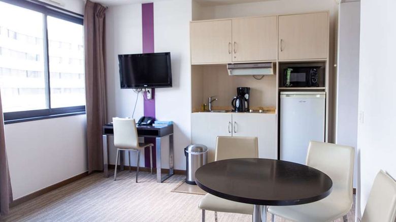 <b>Appart'Hotel & Spa Odalys Ferney Geneva Room</b>. Images powered by <a href="https://iceportal.shijigroup.com/" title="IcePortal" target="_blank">IcePortal</a>.