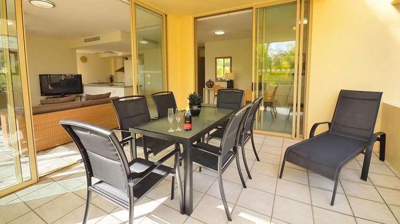 <b>Reflections of Port Douglas Room</b>. Images powered by <a href="https://iceportal.shijigroup.com/" title="IcePortal" target="_blank">IcePortal</a>.