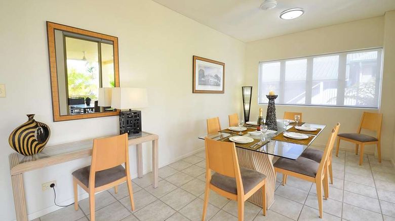 <b>Reflections of Port Douglas Room</b>. Images powered by <a href="https://iceportal.shijigroup.com/" title="IcePortal" target="_blank">IcePortal</a>.