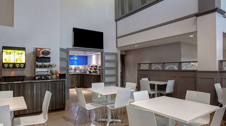 <b>Days Inn by Wyndham Barrie Restaurant</b>. Images powered by <a href="https://iceportal.shijigroup.com/" title="IcePortal" target="_blank">IcePortal</a>.