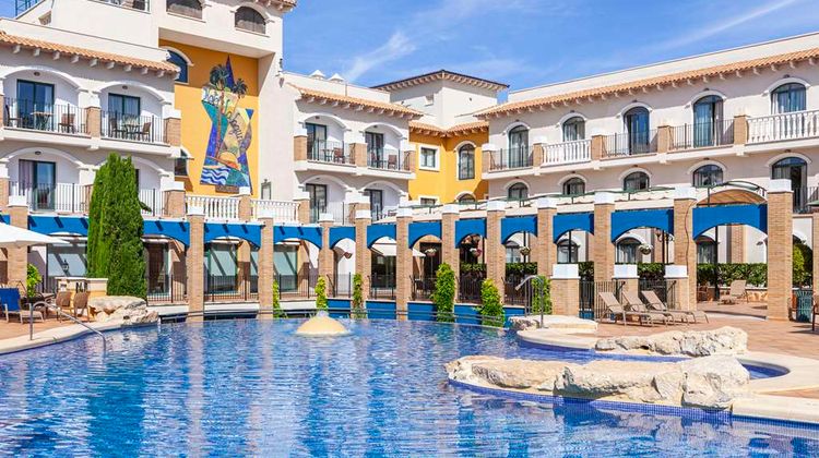 La Lagun Spa & Golf Resort Pool