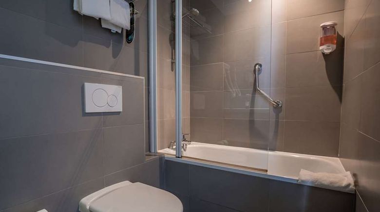 <b>Hotel Bleu de Mer Bordeaux Room</b>. Images powered by <a href="https://iceportal.shijigroup.com/" title="IcePortal" target="_blank">IcePortal</a>.