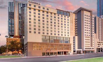 Cambria Hotel Austin Downtown