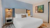 Cambria Hotel Austin Downtown Suite