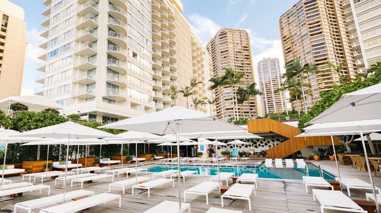 Hilton Vacation Club The Modern Honolulu Exterior