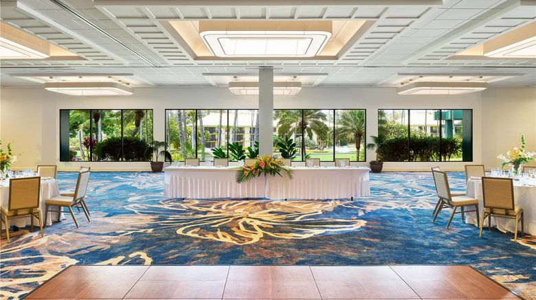 <b>Outrigger Kaua'i Beach Resort & Spa Ballroom</b>. Images powered by <a href="https://iceportal.shijigroup.com/" title="IcePortal" target="_blank">IcePortal</a>.