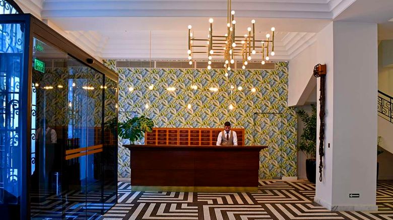 <b>Fera Palace Hotel Lobby</b>. Images powered by <a href="https://iceportal.shijigroup.com/" title="IcePortal" target="_blank">IcePortal</a>.