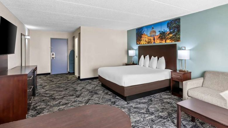 <b>Best Western Atlanta Cumberland/Galleria Room</b>. Images powered by <a href="https://iceportal.shijigroup.com/" title="IcePortal" target="_blank">IcePortal</a>.