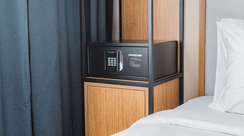 <b>Best Western Plus Batumi Other</b>. Images powered by <a href="https://iceportal.shijigroup.com/" title="IcePortal" target="_blank">IcePortal</a>.