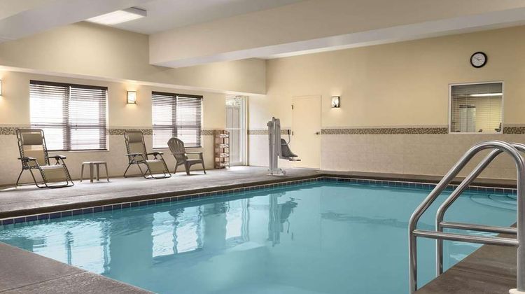 Comfort Inn & Suites Dothan Pool