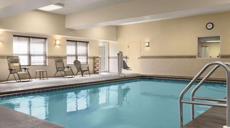 <b>Comfort Inn & Suites Dothan Pool</b>. Images powered by <a href="https://iceportal.shijigroup.com/" title="IcePortal" target="_blank">IcePortal</a>.