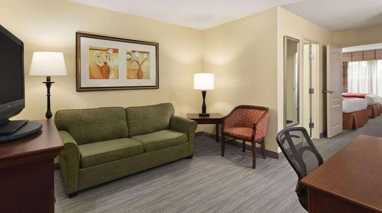 Comfort Inn & Suites Dothan Suite