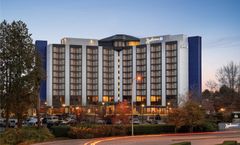 Radisson Blu Vancouver Airport Hotel