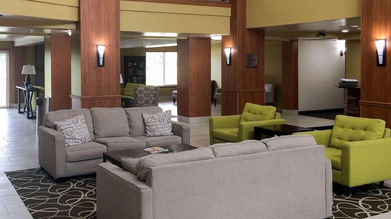 <b>Country Inn & Suites Portland Delta Park Lobby</b>. Images powered by <a href="https://iceportal.shijigroup.com/" title="IcePortal" target="_blank">IcePortal</a>.