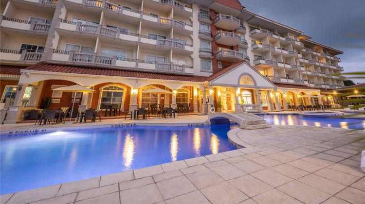 Radisson Hotel Panama Canal Pool