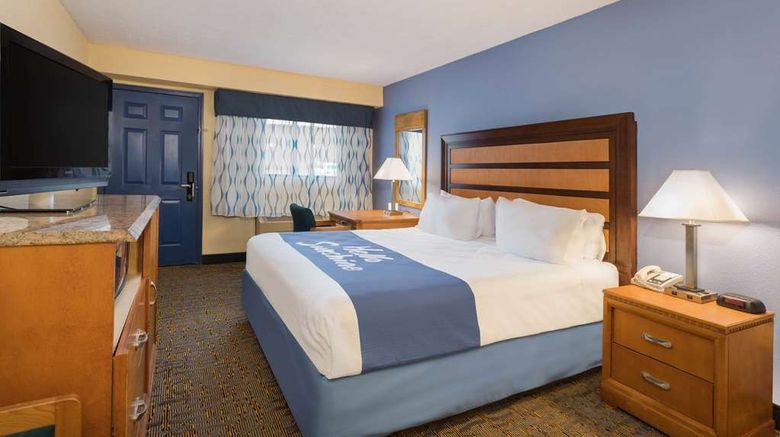 <b>Days Inn Renfro Valley Mount Vernon Room</b>. Images powered by <a href="https://iceportal.shijigroup.com/" title="IcePortal" target="_blank">IcePortal</a>.