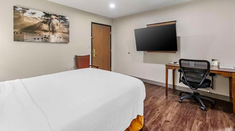 <b>Country Inn & Suites Pickerington Suite</b>. Images powered by <a href="https://iceportal.shijigroup.com/" title="IcePortal" target="_blank">IcePortal</a>.