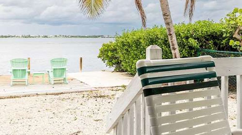<b>Parmer's Resort Beach</b>. Images powered by <a href="https://iceportal.shijigroup.com/" title="IcePortal" target="_blank">IcePortal</a>.
