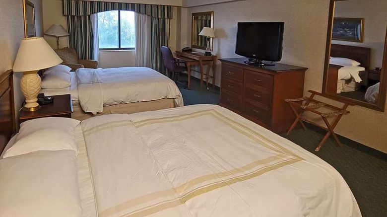 <b>Radisson Hotel Cedar Rapids Room</b>. Images powered by <a href="https://iceportal.shijigroup.com/" title="IcePortal" target="_blank">IcePortal</a>.
