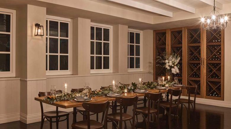 <b>The Tank Stream Hotel Restaurant</b>. Images powered by <a href="https://iceportal.shijigroup.com/" title="IcePortal" target="_blank">IcePortal</a>.